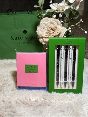 ✨Kate Spade Gestures Notepad with Black & White Polka Dot Pen Set Bundle✨